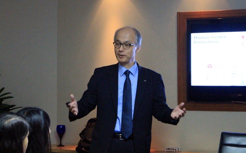 Yoshikuni Takashige, Vice President, Head of Marketing Strategy, Fujitsu