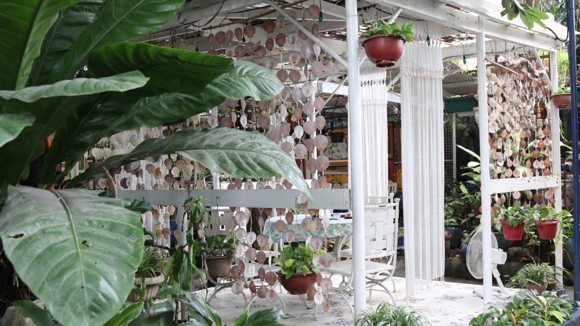 Make Your Mornings Special with a Touch of Rustic