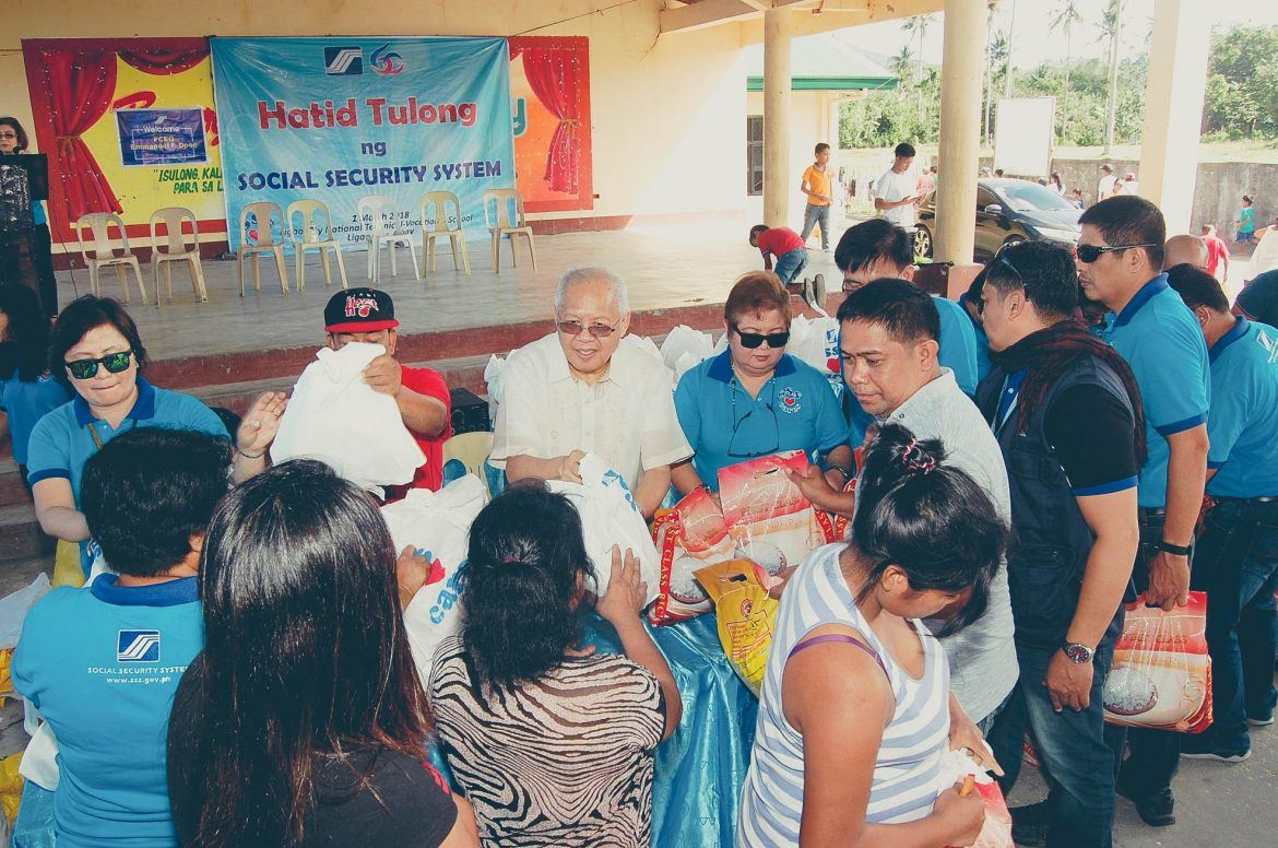 SSS conducts relief operation for Mayon eruption victims