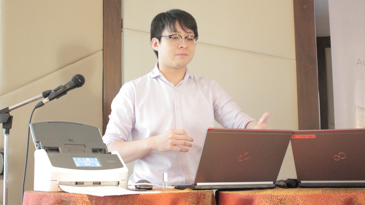 ScanSnap iX1500: Intuitive scanning at your fingertips  – A more efficient and convenient lifestyle