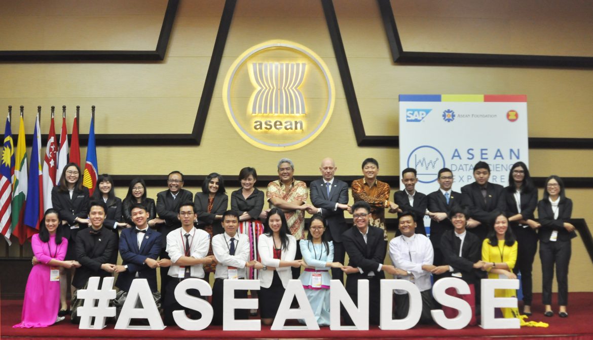 PH students’ entrepreneurship education project bags runner up in ASEAN Data Science Explorers tilt