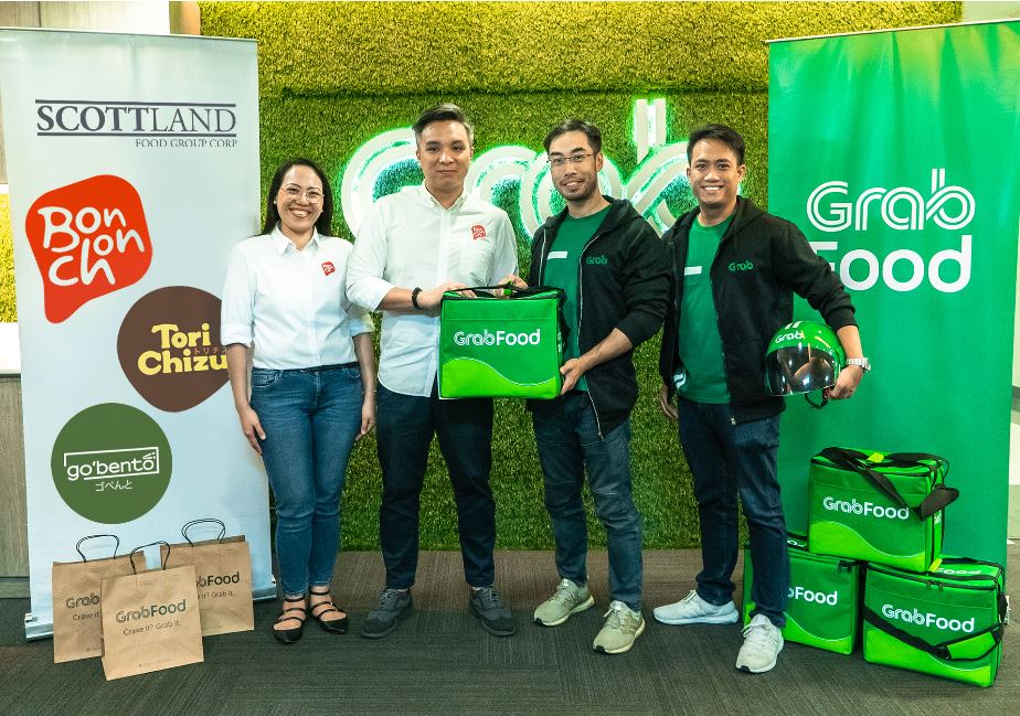 Grab Country Head Brian Cu and GrabFood Head EJ Dela Vega  