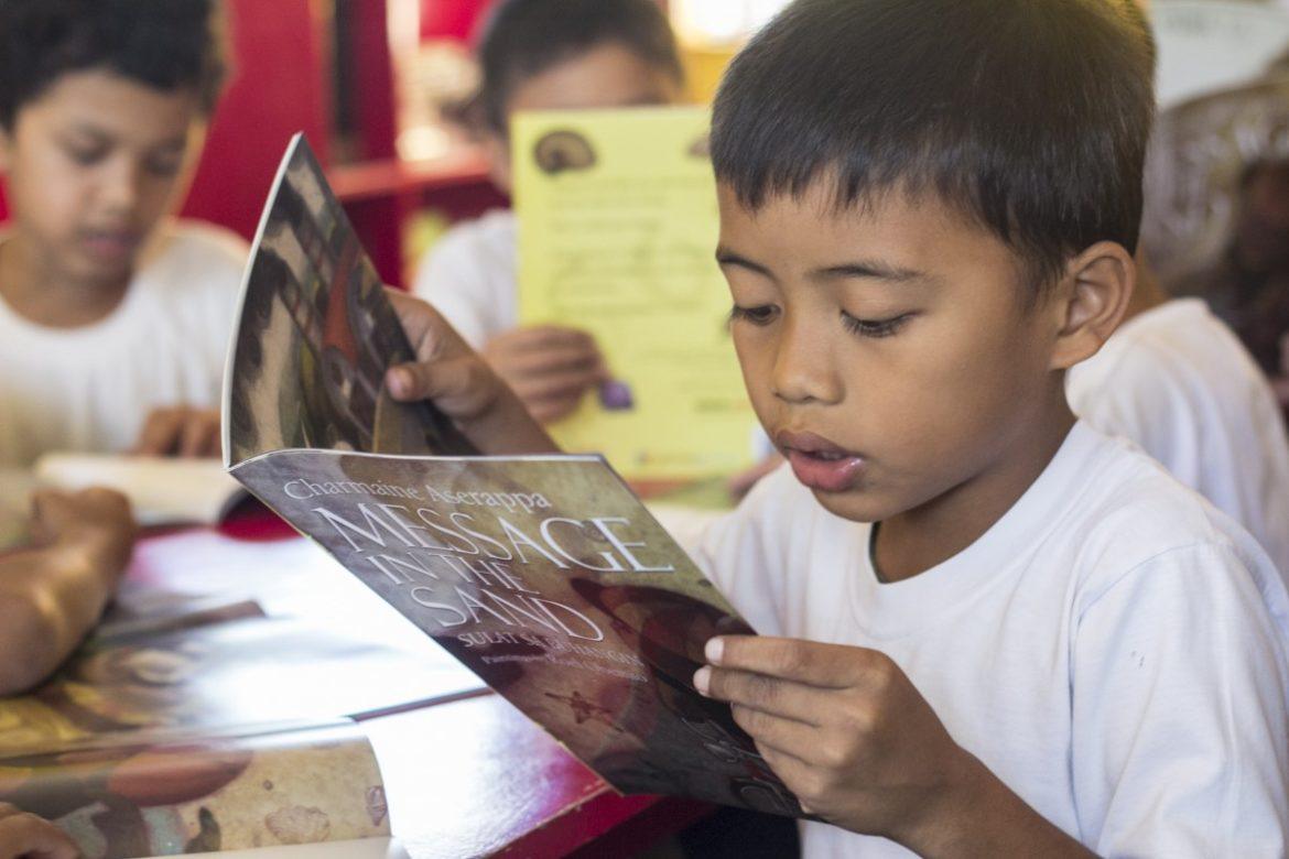 Filipinos still love reading “good ol”, printed books