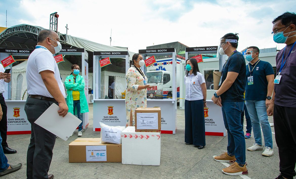 SMC donates swabbing booths, test kits to all Metro Manila LGUs