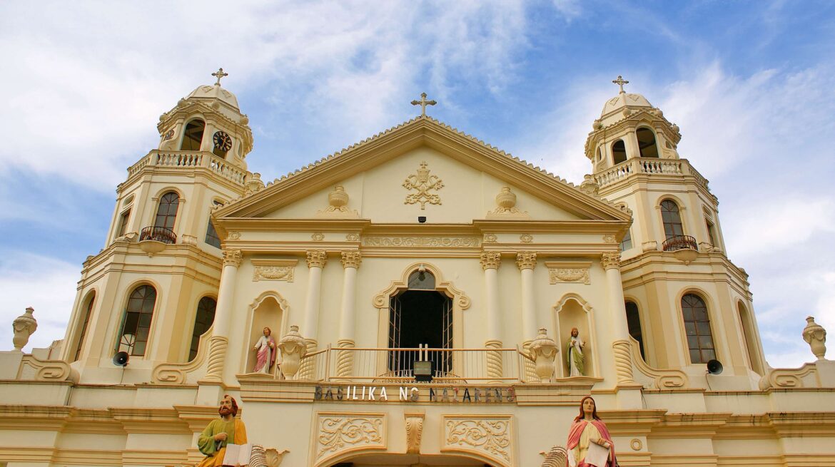 Quiapo Church looking at more Friday masses