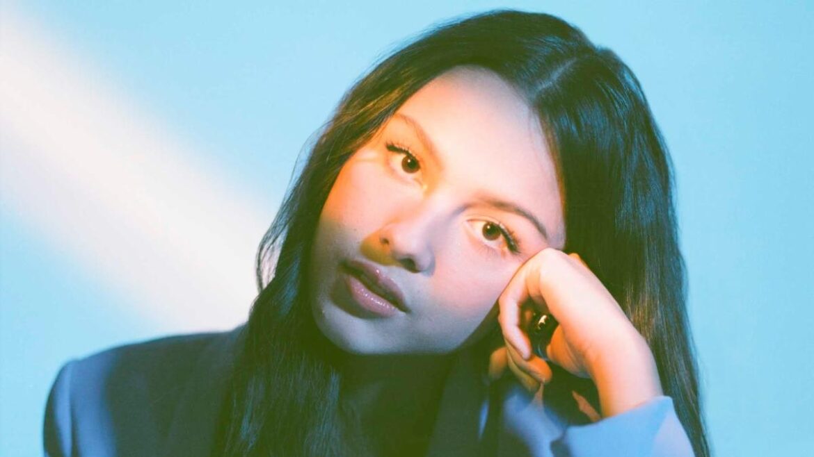 PINAY PRIDE: Olivia Rodrigo’s Drivers License debuts at number 1